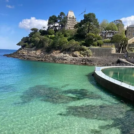T2 De Charme Dans Typique, Proche De La Apartment Dinard