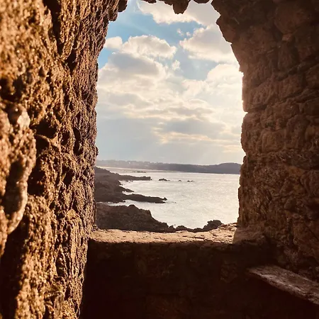T2 De Charme Dans Typique, Proche De La * Dinard